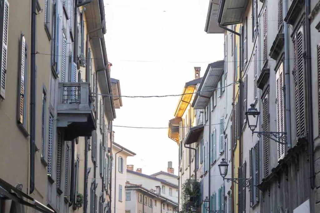 Bergamo 5 Stelle Lägenhet Exteriör bild